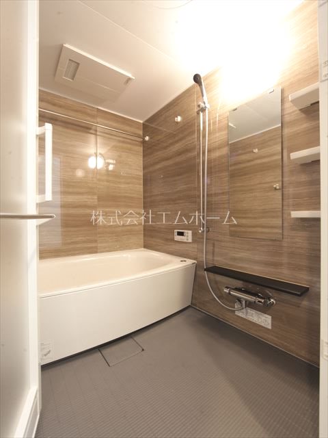 バス・シャワールーム　追い焚き浴室暖房乾燥機能付バス