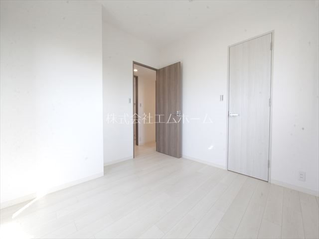 その他部屋・スペース　洋室6帖　エアコン完備　収納充実　窓付