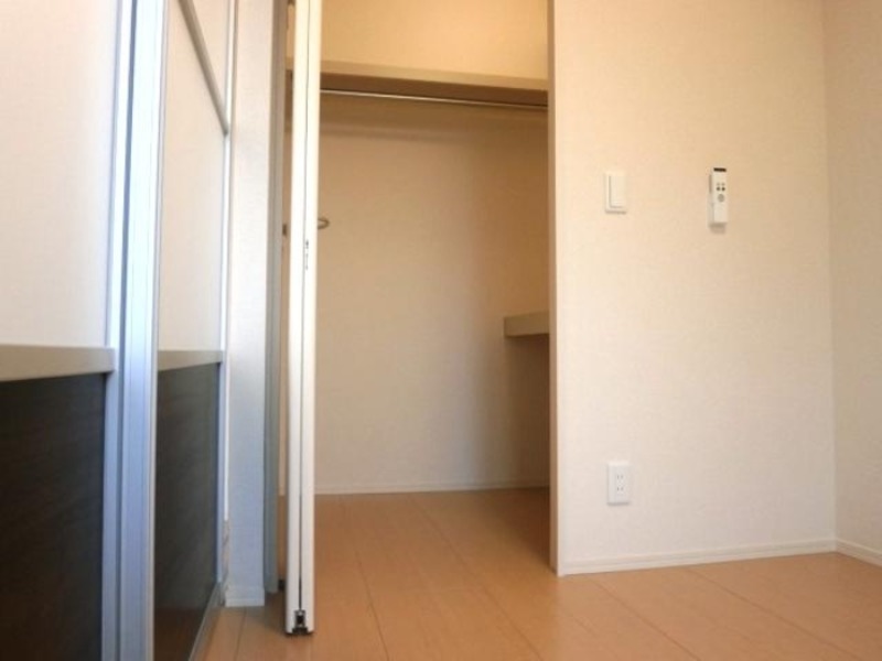 収納　ウォークインクローゼット