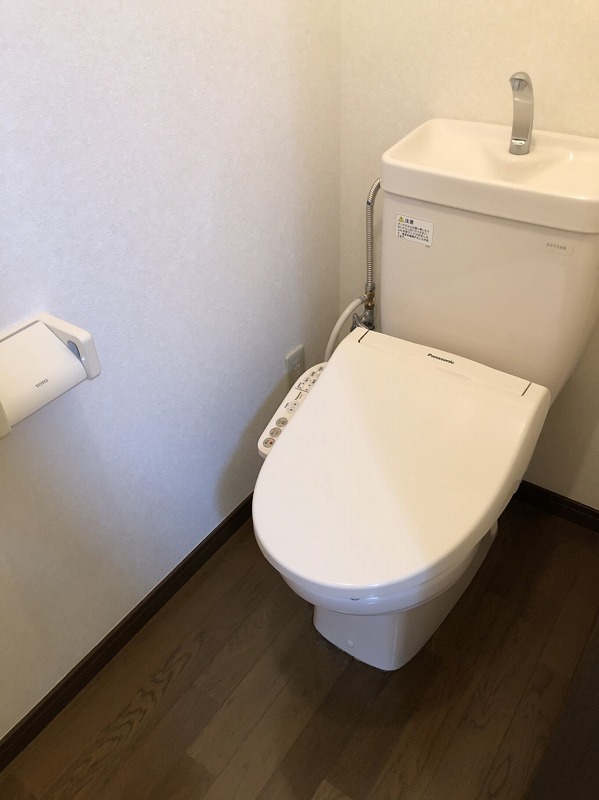 トイレ　別部屋参考写真です