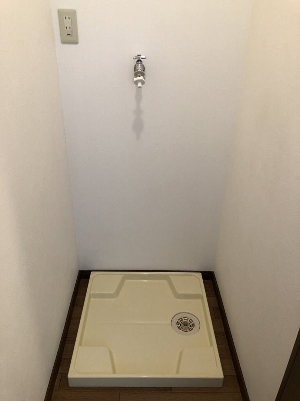 その他設備　室内洗濯機置場です