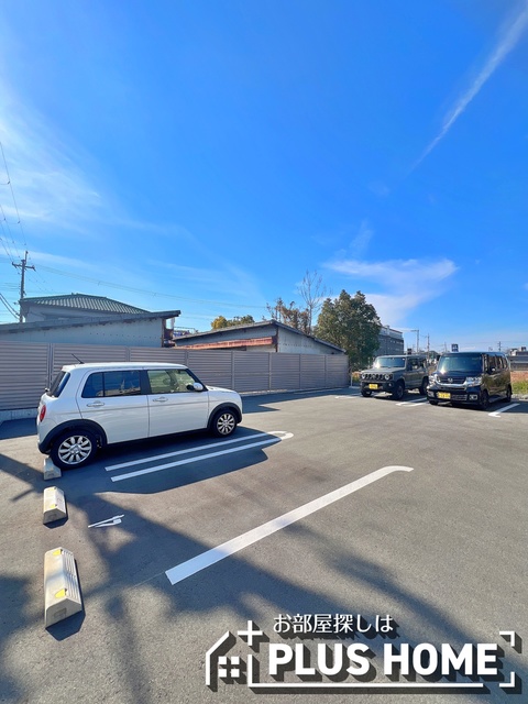 駐車場　同仕様写真