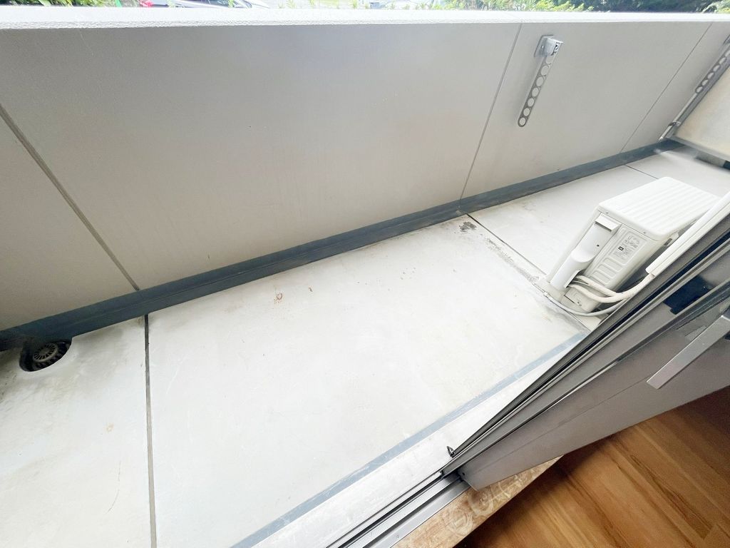 バルコニー　★海岸すぐ★