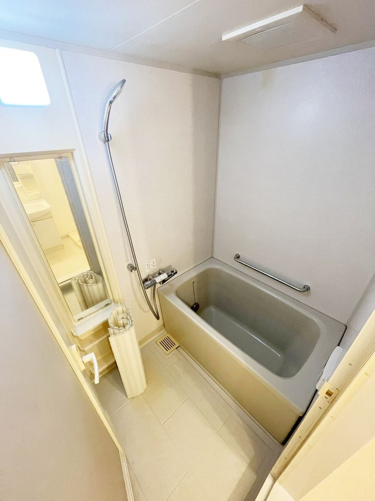 バス・シャワールーム　★海岸すぐ★