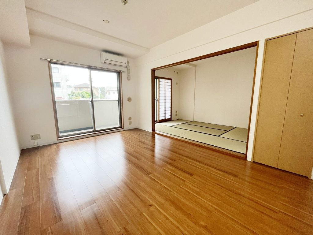 居室・リビング　★海岸すぐ★