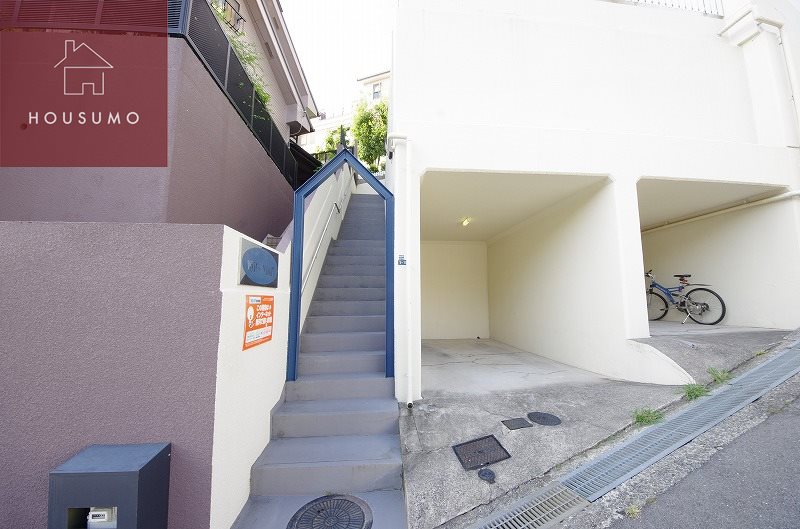 エントランス　毎日通るエントランスはこのようになっています