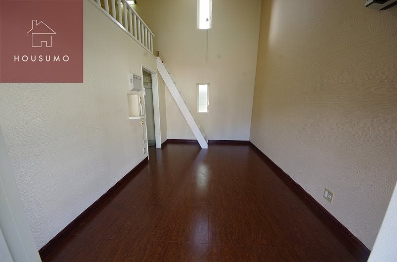 その他部屋・スペース　広くて明るい寝室