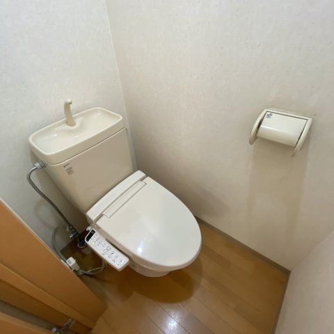 トイレ　清潔感のあるトイレです