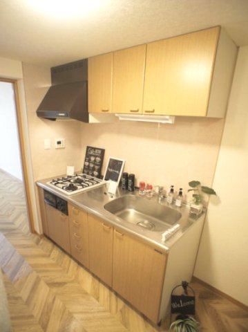 キッチン　システムキッチン2口ガスコンロ付です♪