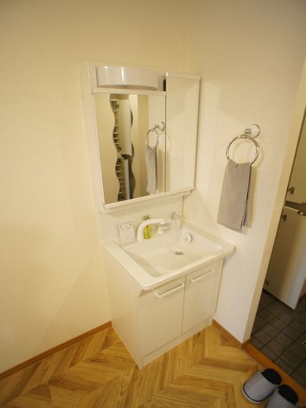 洗面設備　うれしい洗面化粧台が付いています♪