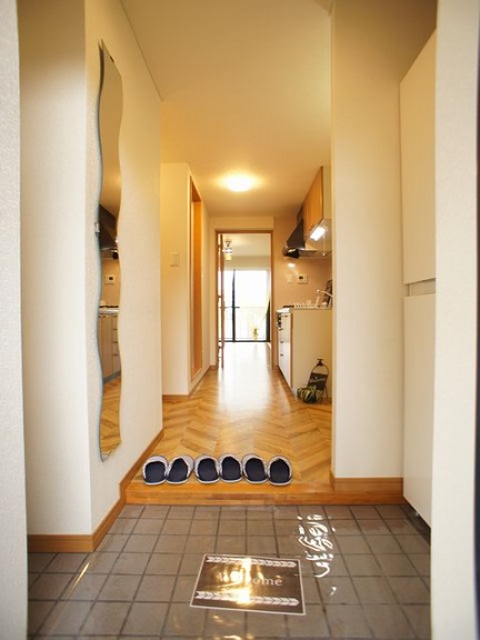 玄関　たくさん収納できるシューズボックスが付いています♪