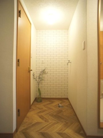 その他　脱衣所に洗濯機置き場があります♪