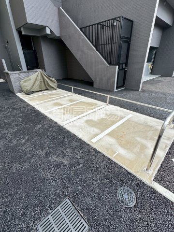 その他　バイク置場