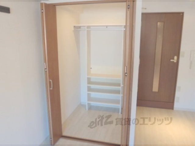 収納　ウォークインクローゼットに改築。