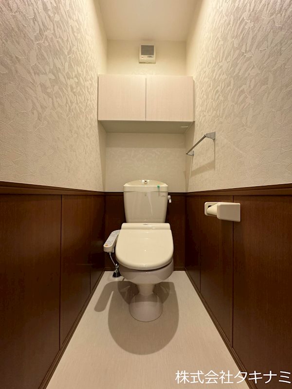 トイレ　温水洗浄暖房便座