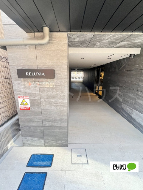 エントランス　エントランス