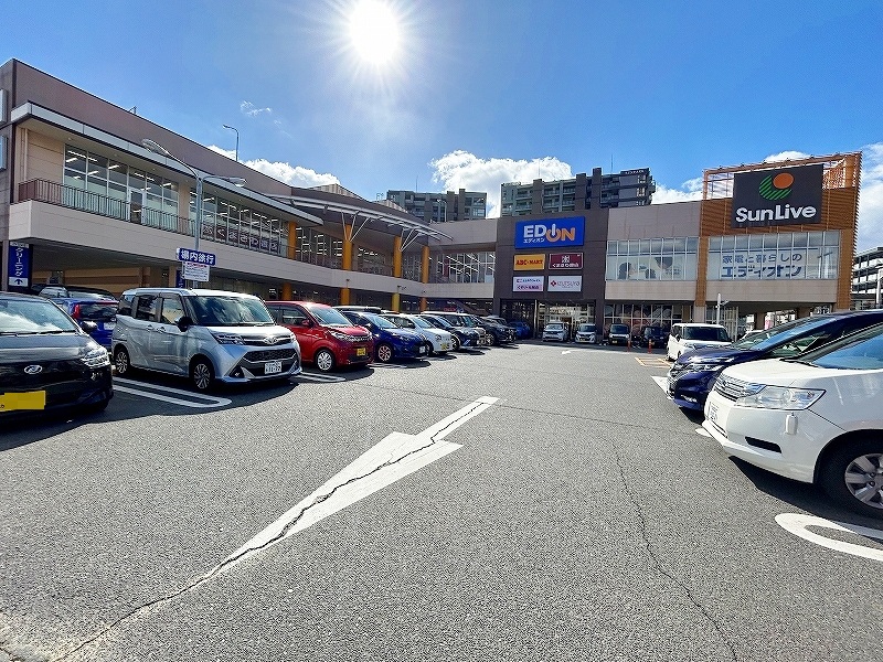 ショッピングセンター　☆サンリブもりつね(営業時間9：30-22：00)（ショッピングセンター）まで960m