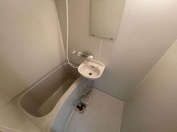 バス・シャワールーム　綺麗です♪