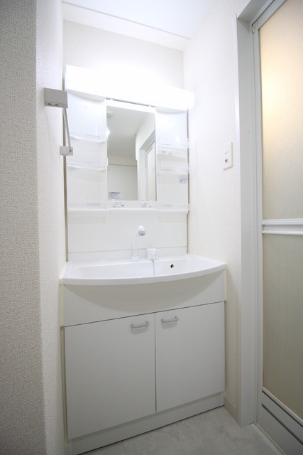 洗面設備　シャワー付洗面台