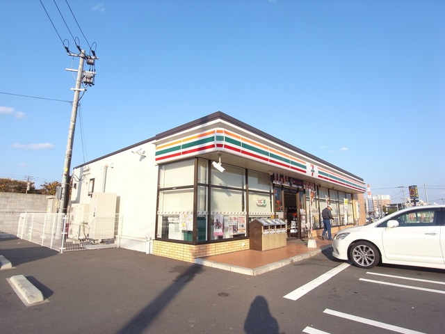 コンビニ　セブン－イレブン　八幡陣原４丁目店（コンビニ）まで450m