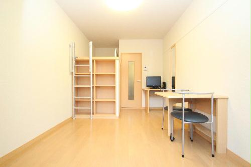 居室・リビング　同じタイプの部屋の写真です。