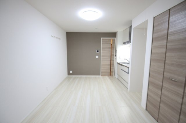 居室・リビング　スタンダードな洋室です