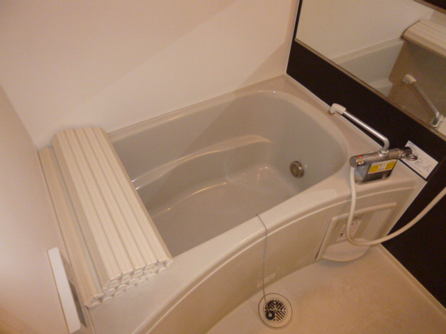 バス・シャワールーム　追い焚きバス