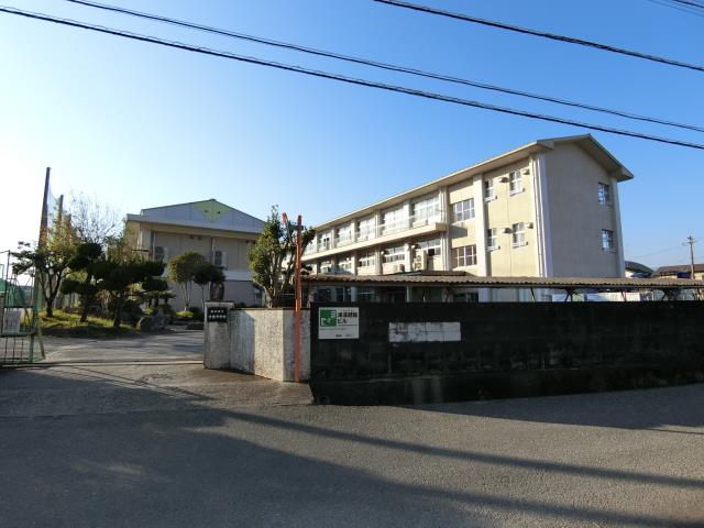 中学校　高知市立介良中学校（中学校）まで455m