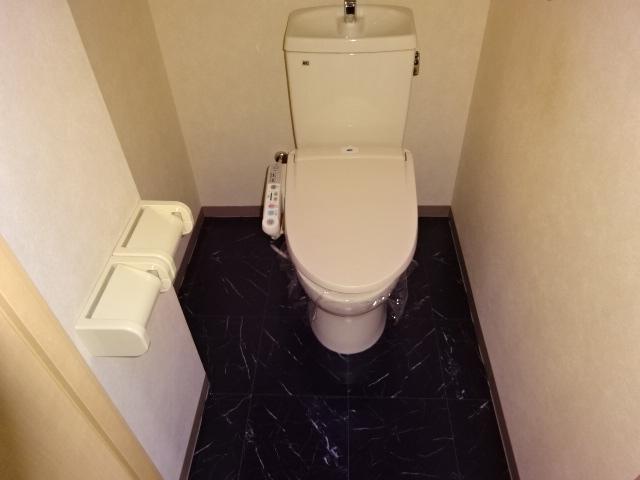 トイレ　シャワー付トイレ