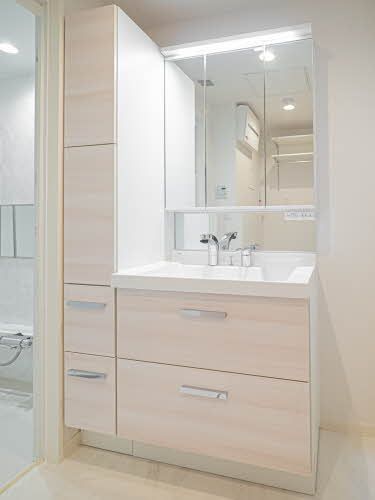 洗面設備　【洗面化粧台】収納付き