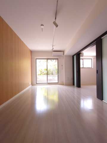 居室・リビング　ＰＡＳＥＯ下北沢