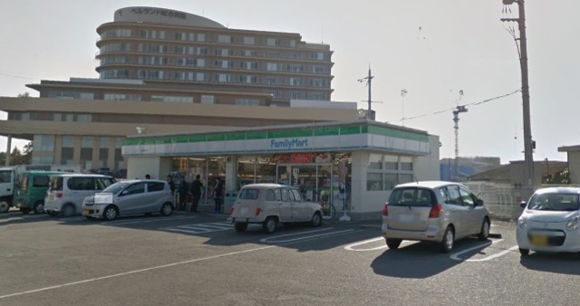 コンビニ　ファミリーマート京屋東山店（コンビニ）まで380m