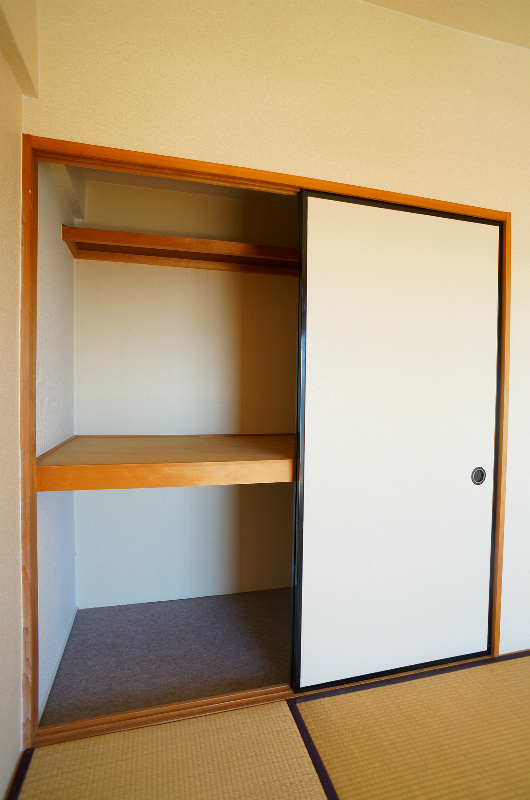 収納　和室　押入れ
