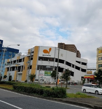 スーパー　グルメシティ深井駅前店（スーパー）まで476m