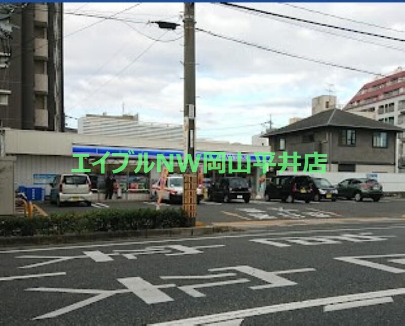 コンビニ　ローソン岡山門田屋敷店（コンビニ）まで140m