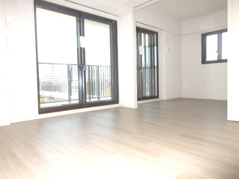 居室・リビング　開放感のあるゆったりとしたお部屋です♪