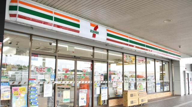 コンビニ　セブンイレブン大阪上町（コンビニ）まで169m