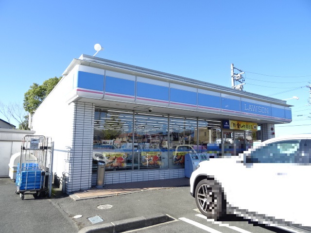 コンビニ　ローソン（コンビニ）まで678m