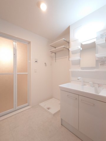 洗面設備　イメージ写真・302号の写真