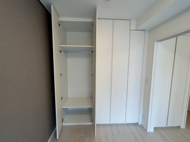 収納　写真は同タイプ住居です。