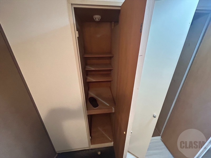 玄関　シューズボックスございます