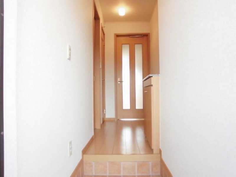 玄関　図面と現状に相違がある場合には現状を優先