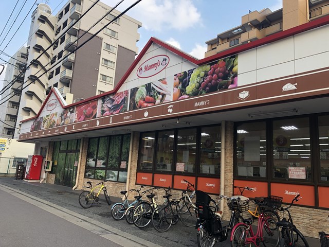 スーパー　マミーズ（株）／美野島店（スーパー）まで496m