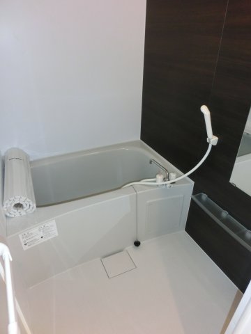 バス・シャワールーム　ヴィラージュ横濱　浴室