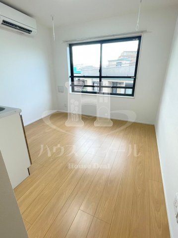 居室・リビング　以下別号室参考写真