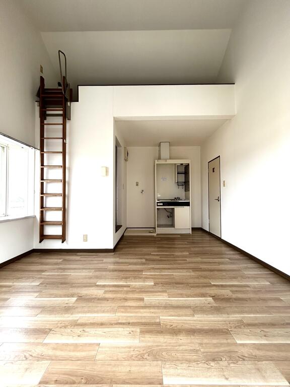 居室・リビング　洋室7.5帖　エアコン付き