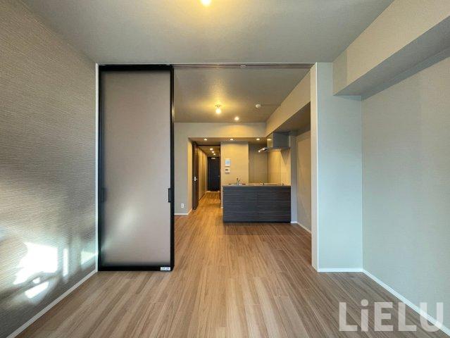 居室・リビング　同シリーズ物件のモデルルームになります※現況優先