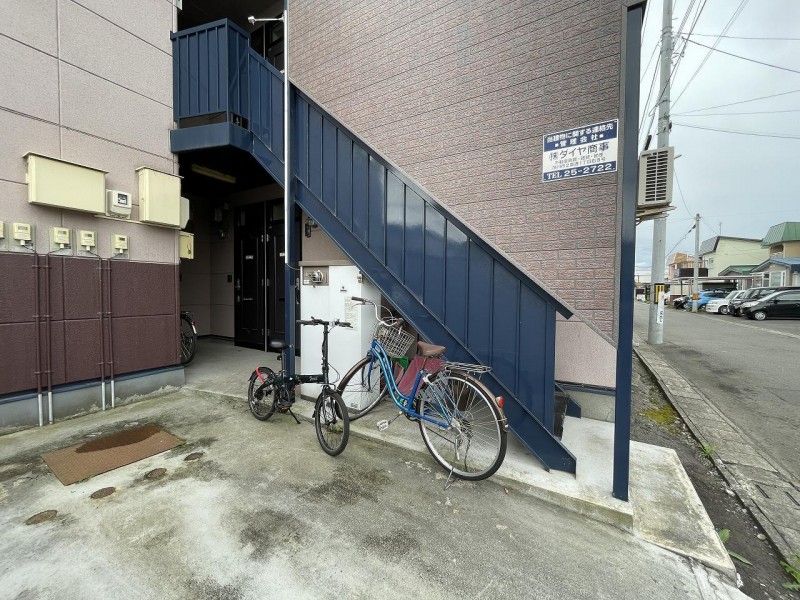 エントランス　エントランス