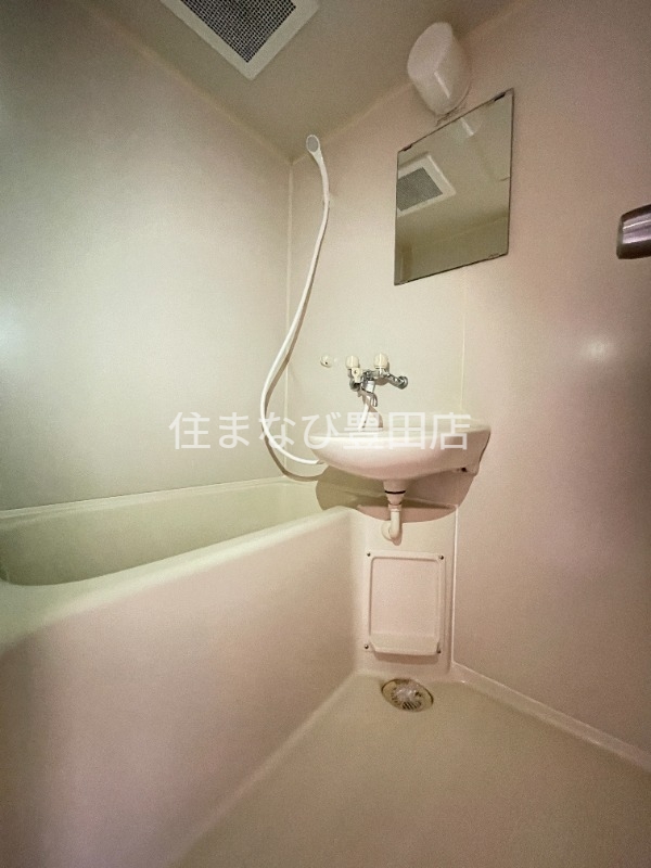 バス・シャワールーム　同型タイプ