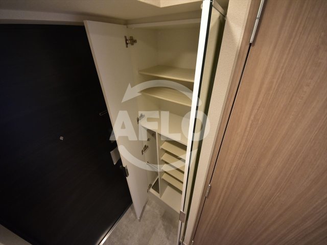 収納　プレサンス大阪都島エレナード　シューズクローゼット